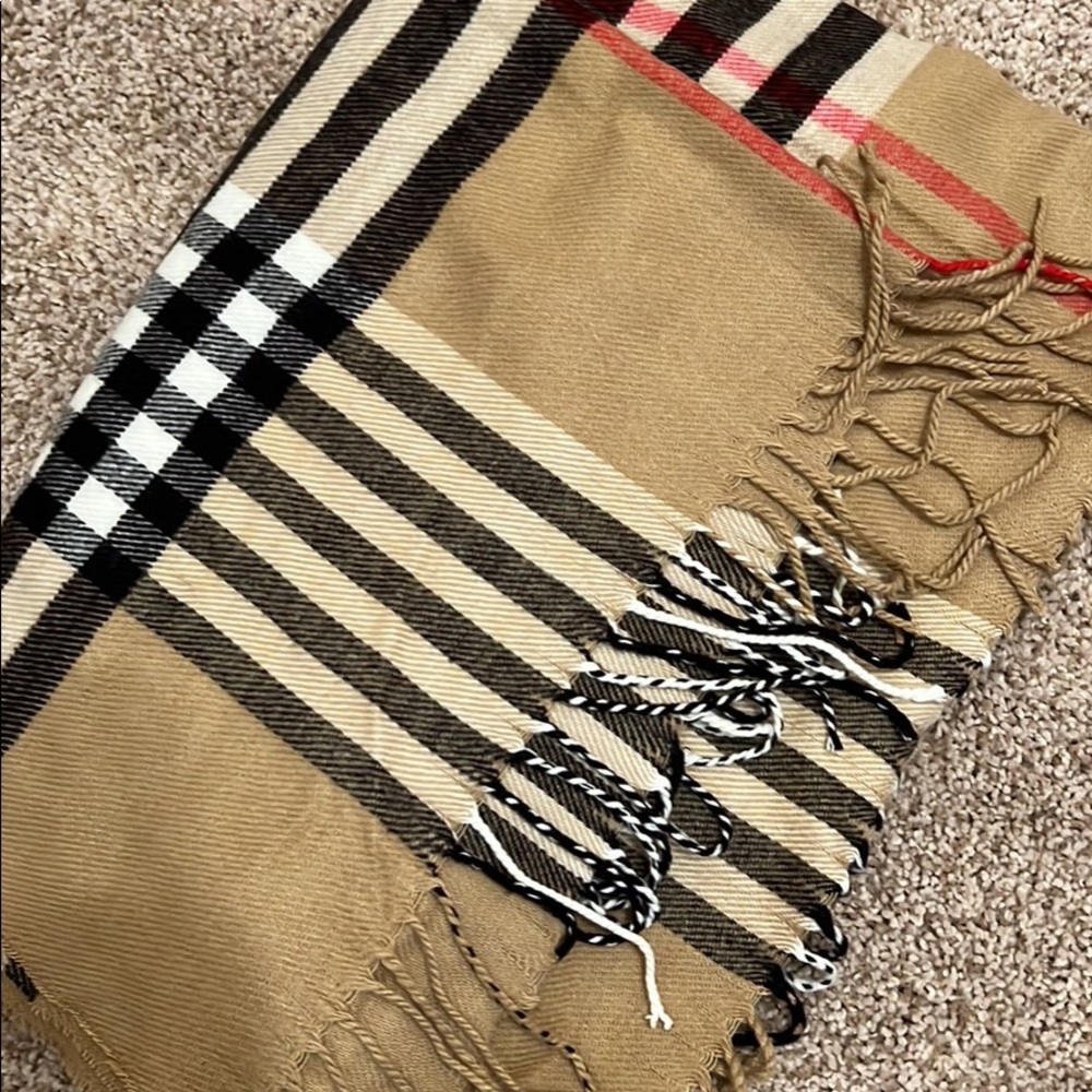 Scarves/ Shaws